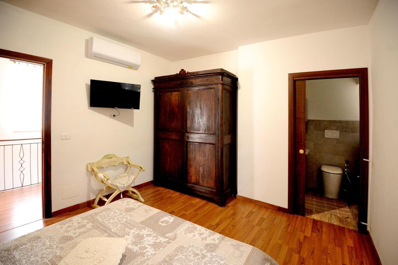 Country House Sezze Bagian luar foto
